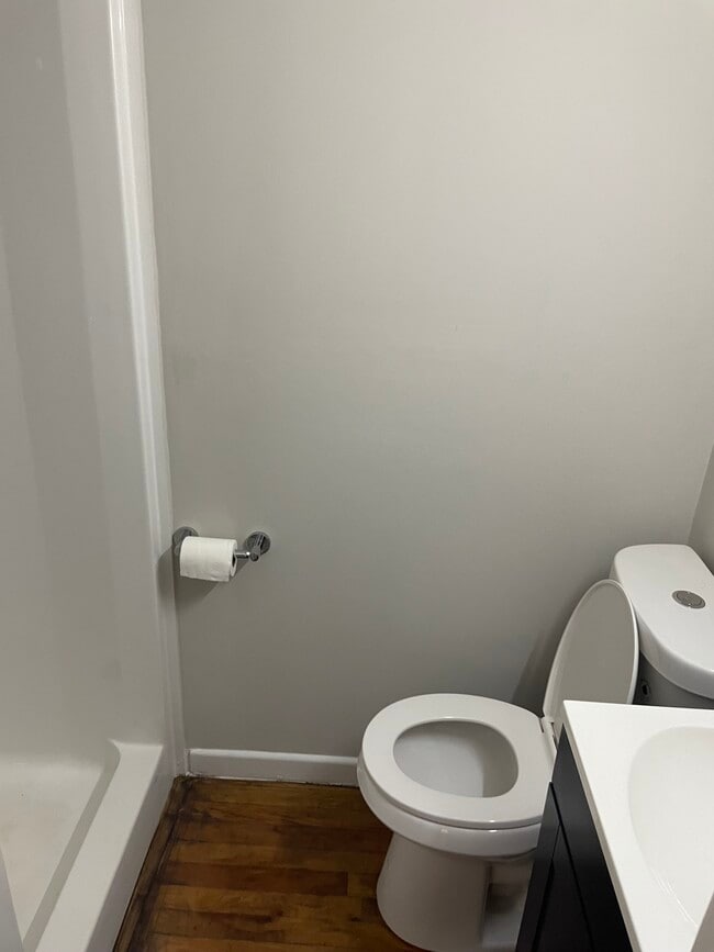 property at 226 E Murray St