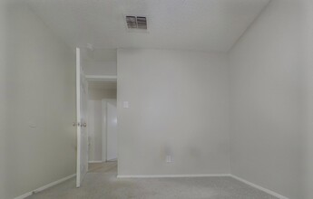 6213 Douglas Dr in Watauga, TX - Building Photo - Building Photo