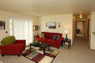 Prairie Lake Estates in Neenah, WI - Building Photo