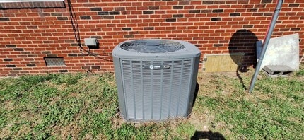 20405 Williams St in Ettrick, VA - Building Photo - Building Photo