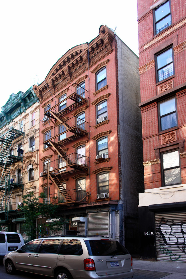 134 Eldridge St in New York, NY - Foto de edificio - Building Photo