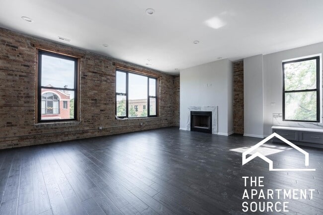 property at 2701 W Thomas St