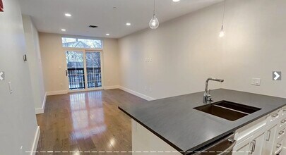 434 McGrath Hwy in Somerville, MA - Building Photo - Building Photo