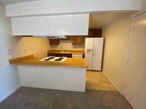 5124-5126 Rescue Ct in Sacramento, CA - Foto de edificio - Building Photo