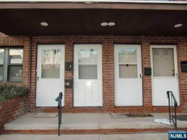 482 Broad Ave in Leonia, NJ - Building Photo - Building Photo
