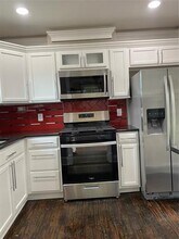 2001 17th St in Garland, TX - Building Photo - Building Photo