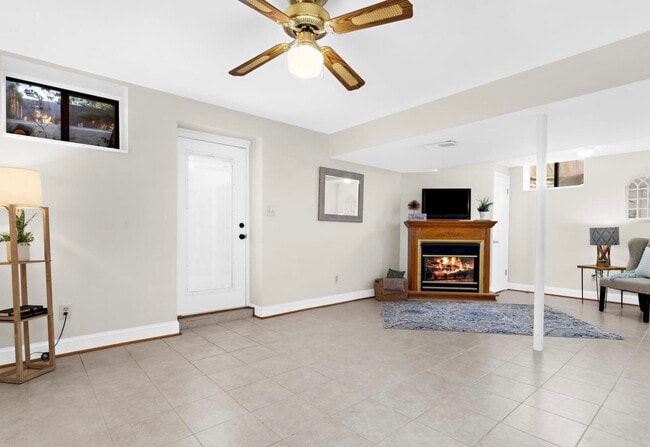 21 Windwhisper Ln