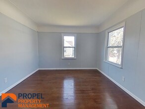 7552 Chalmers Ave in Warren, MI - Building Photo - Building Photo