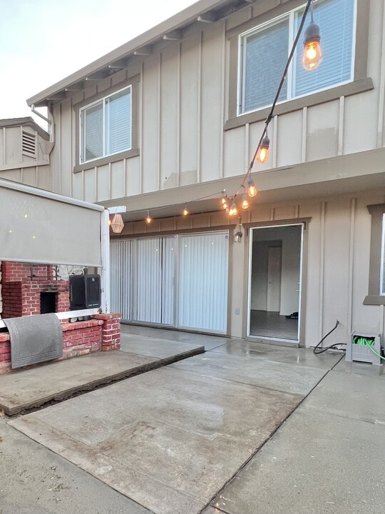 2602 Carlton Ln in Antioch, CA - Building Photo