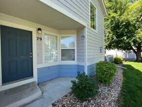 1419 Red Mountain Dr in Longmont, CO - Building Photo - Building Photo