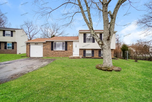 property at 2629 Ipswick Cir