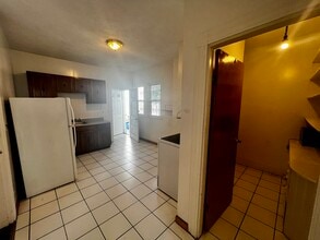 63 Sycamore St, Unit 1 in Somerville, MA - Building Photo - Building Photo