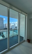 950 Brickell Bay Dr, Unit 2008 in Miami, FL - Building Photo - Building Photo