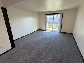 1514 W 4th Ave, Unit Unit A in Kennewick, WA - Foto de edificio - Building Photo