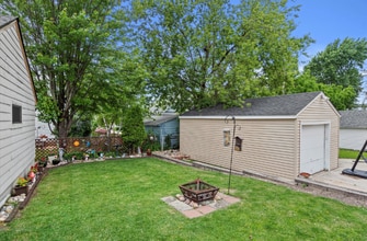 2181 S 88th St in West Allis, WI - Building Photo - Building Photo