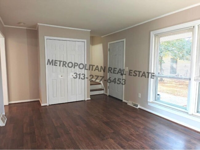 474 Robbe Ave in Belleville, MI - Building Photo - Building Photo