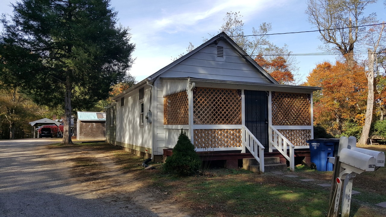 10630-10632 Old Colchester Rd in Lorton, VA - Foto de edificio