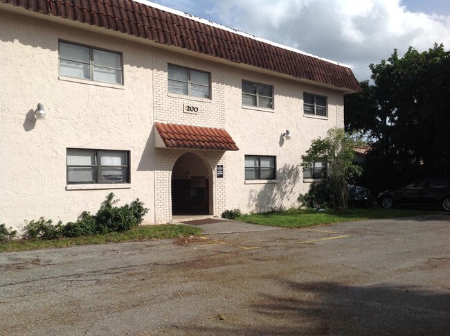1195 NW 16th Ave in Boca Raton, FL - Building Photo - Building Photo