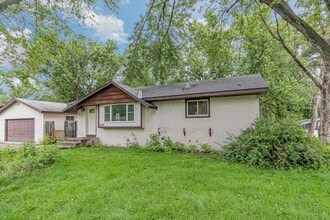 1208 82nd Ave N in Minneapolis, MN - Building Photo - Building Photo