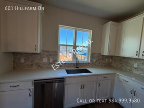 601 Hillfarm Dr in Wake Forest, NC - Building Photo - Building Photo