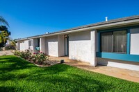 1448 French Ct in Oceanside, CA - Foto de edificio - Building Photo