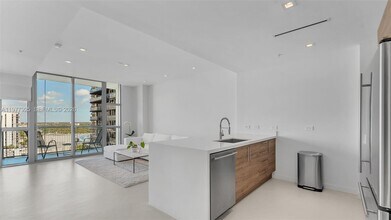 3301 NE 1st Ave in Miami, FL - Building Photo - Building Photo