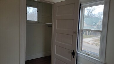 519 Congress St, Unit #2 in Ypsilanti, MI - Building Photo - Building Photo