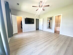 104 Sun Valley Ln in Weatherford, TX - Building Photo - Building Photo