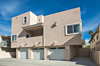 3956 Lamont St, Unit 3956 in San Diego, CA - Foto de edificio - Building Photo