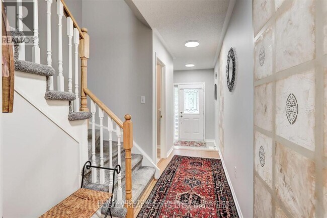 1176 Treetop Terrace in Oakville, ON - Building Photo - Building Photo