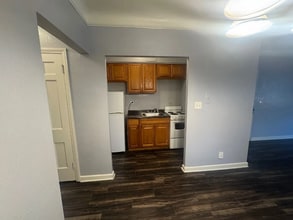 2826 E 130th St in Cleveland, OH - Building Photo - Building Photo