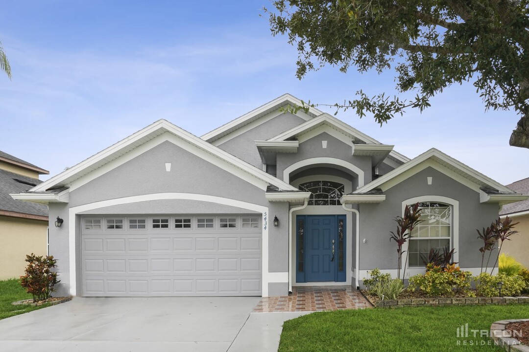 5434 Bryce Canyon Dr in Kissimmee, FL - Building Photo