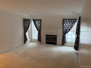 28518 Carlton Way Dr in Novi, MI - Building Photo - Building Photo