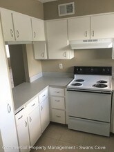 1108 Bartow Rd in Lakeland, FL - Foto de edificio - Building Photo