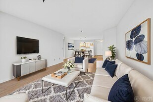 394 Ocean Ave, Unit 515 in Revere, MA - Building Photo