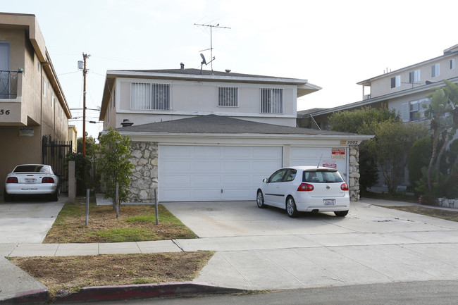 3662 Vinton Ave in Los Angeles, CA - Foto de edificio - Building Photo