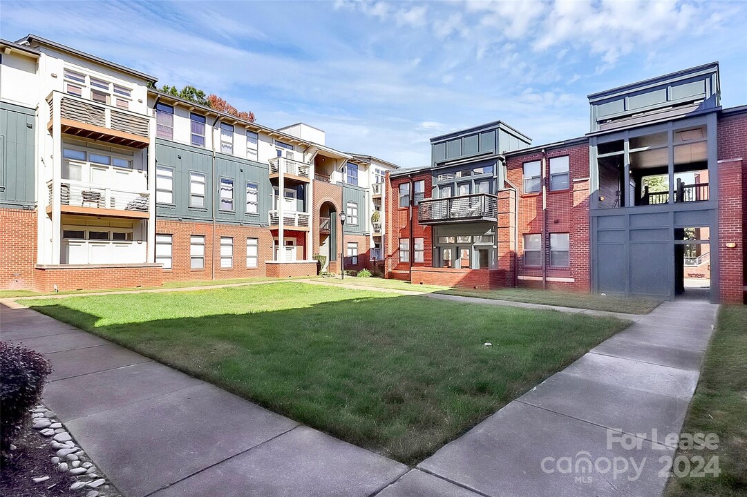 474 New Bern Station Ct in Charlotte, NC - Foto de edificio