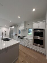 905 Aurora Way in Wheaton, IL - Building Photo - Building Photo