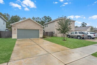 24750 Russet Bluff Trl in Huffman, TX - Building Photo - Building Photo