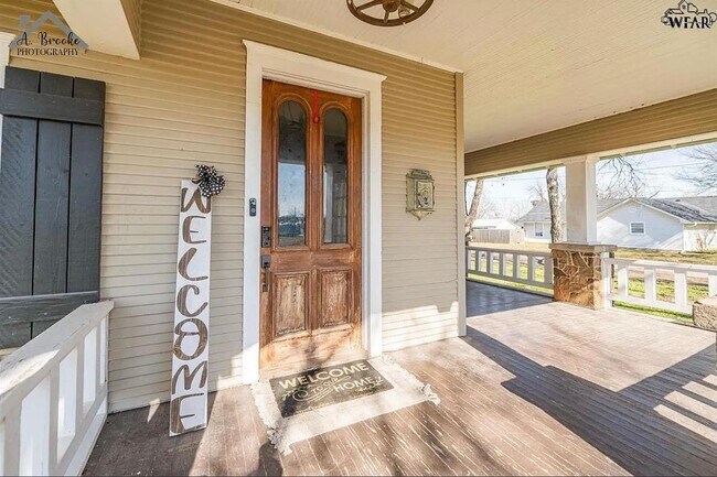 616 E Gilbert St in Henrietta, TX - Building Photo - Building Photo