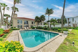 4473 Gulf of Mexico Dr in Longboat Key, FL - Building Photo - Building Photo
