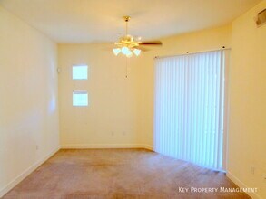 83 E Agate Ave in Las Vegas, NV - Building Photo - Building Photo