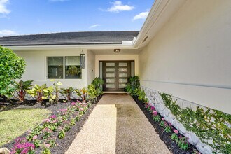 4130 Georges Way in Boca Raton, FL - Building Photo - Building Photo