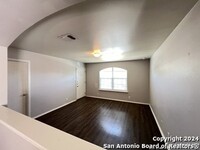 10618 N Shaenridge in San Antonio, TX - Building Photo - Building Photo