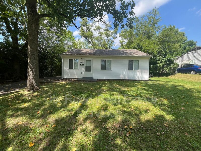4459 Catalina Ave in Dayton, OH - Building Photo