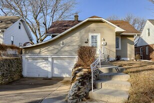 1008 S 41st St in Omaha, NE - Building Photo