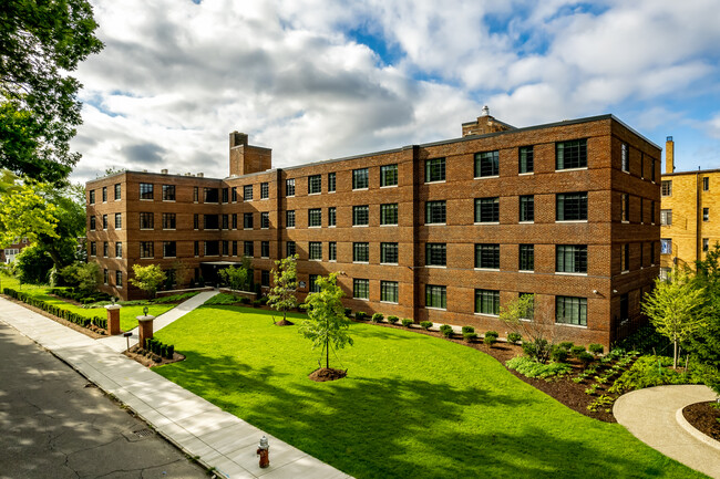 RCI Covington Apartments in Detroit, MI - Building Photo - Building Photo