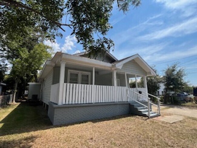 304 Nixon St in Biloxi, MS - Foto de edificio - Building Photo