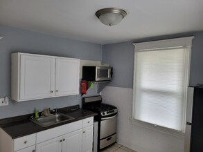 2212 Washington Ave in Norwood, OH - Foto de edificio - Building Photo