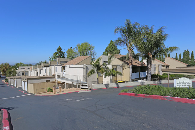 Sunset Meadows in San Diego, CA - Building Photo - Building Photo